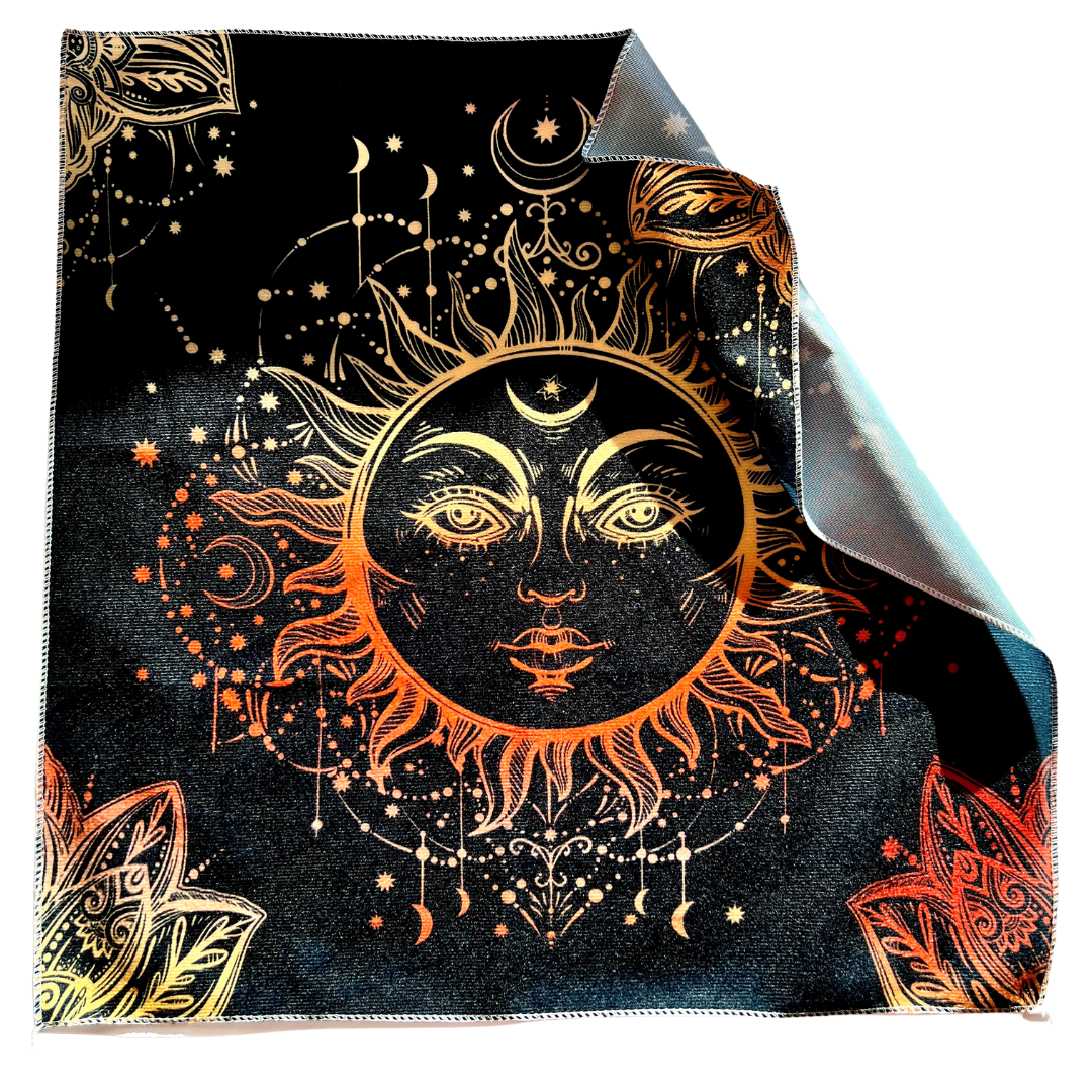 OBRUS DO WRÓŻENIA Z TAROTA 48x48 CM Z MOTYWEM SŁOŃCA