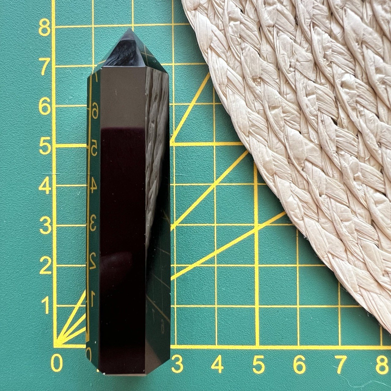 OBSYDIAN OBELISK POLEROWANA WIEŻA 7-8CM 1SZT