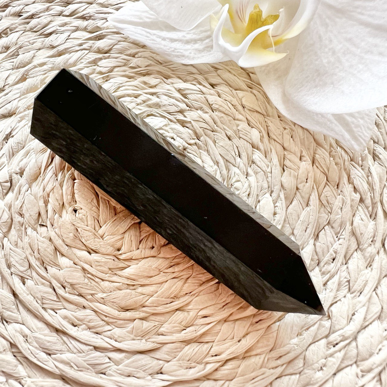 OBSYDIAN OBELISK POLEROWANA WIEŻA 7-8CM 1SZT